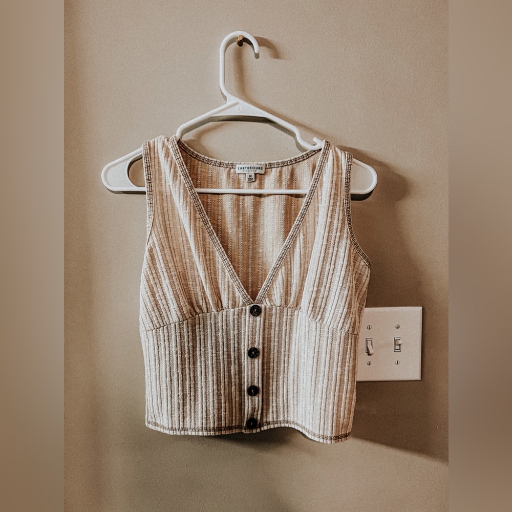 Deep V fitted tank